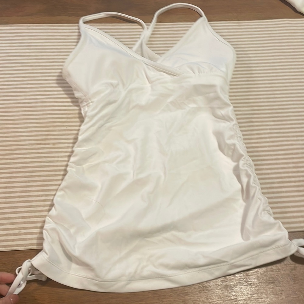 Lululemon yoga tank with adjustable sides